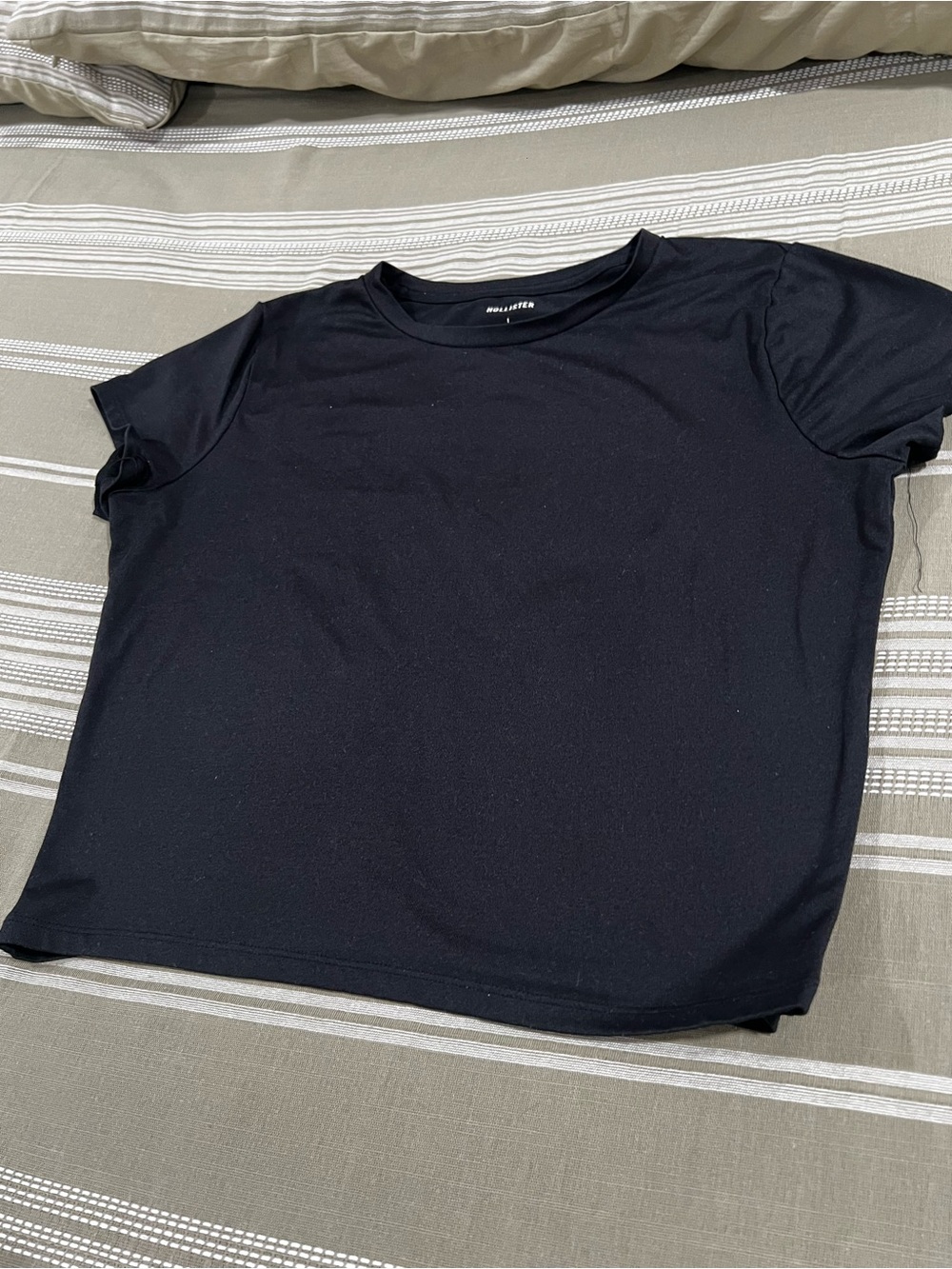 Hollister Black Crewneck Short Sleeve Top
